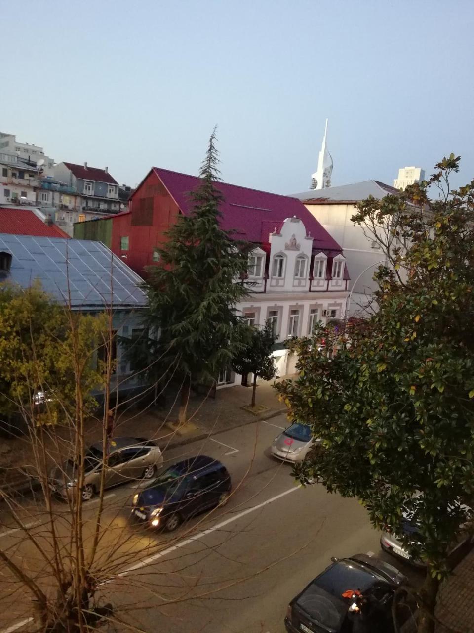 Apartment Georgy บาทูมิ ภายนอก รูปภาพ