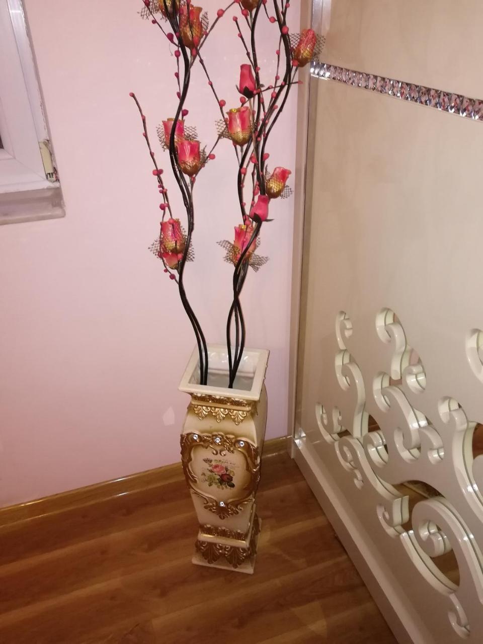 Apartment Georgy บาทูมิ ภายนอก รูปภาพ